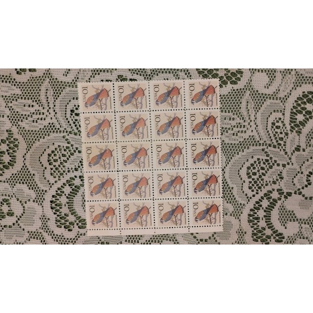 Plate Block of 20 stamps - Scott 2477 - 1 cent - American Kestrel - 1995 - MNH